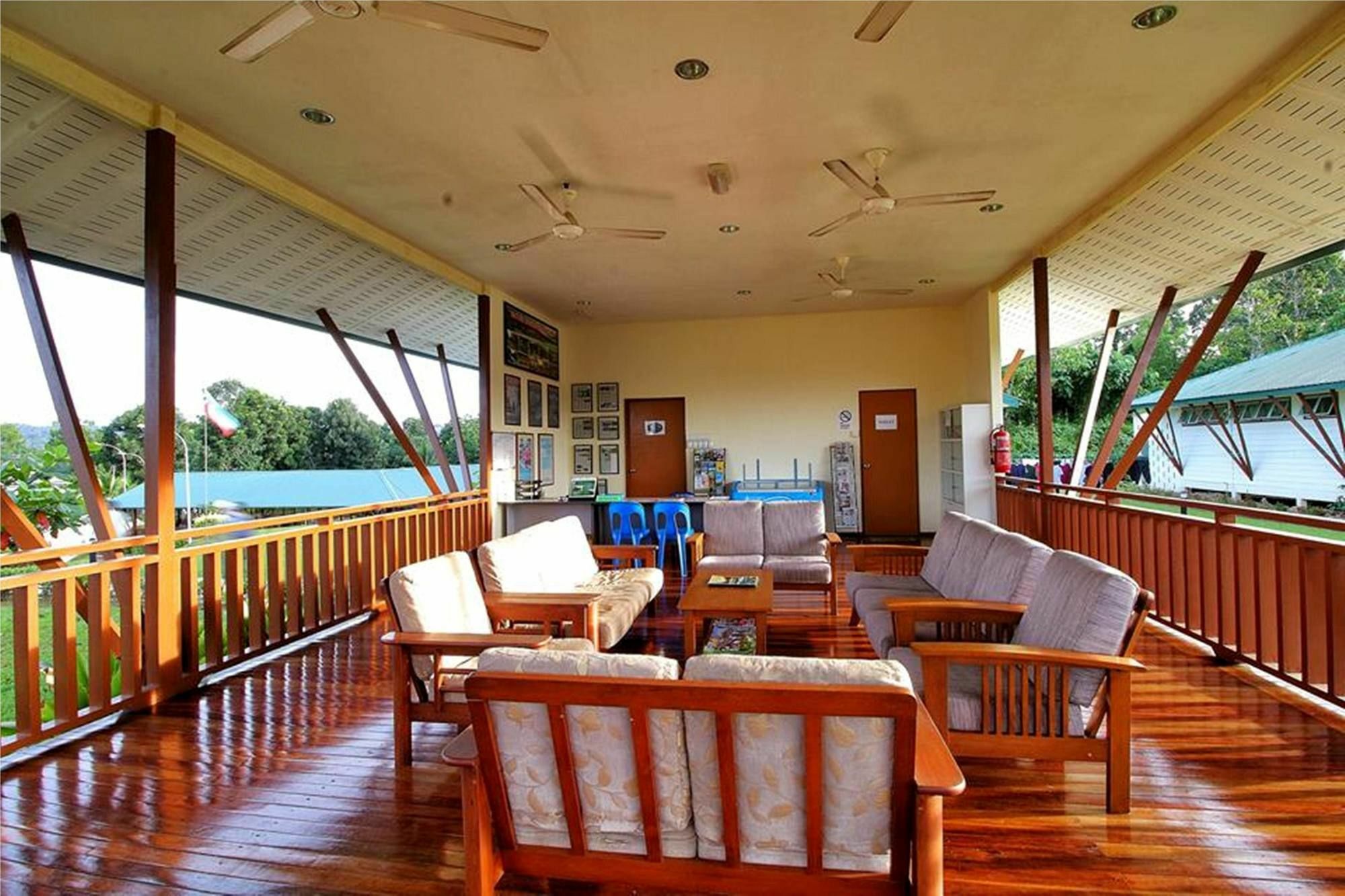 Tanini Sepilok Formerly Known As Nature Lodge Sepilok Kültér fotó